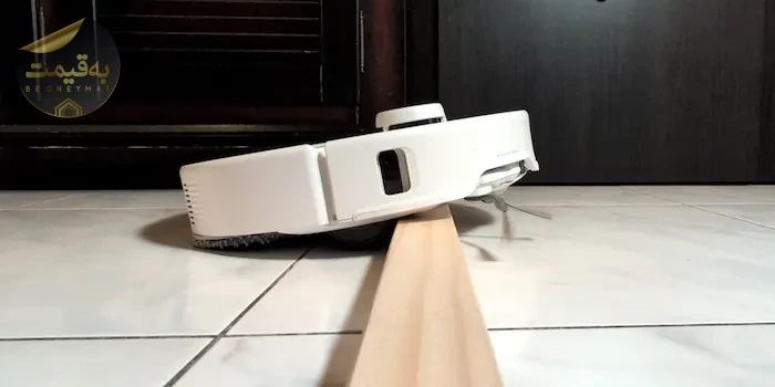 تشخیص پله و جلوگیری از سقوط در جارو رباتیک شیائومی Roborock Qrevo Curv در خانه چندطبقه